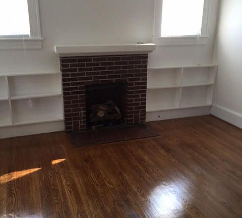 2nd image of 1913 Wise Ave SE