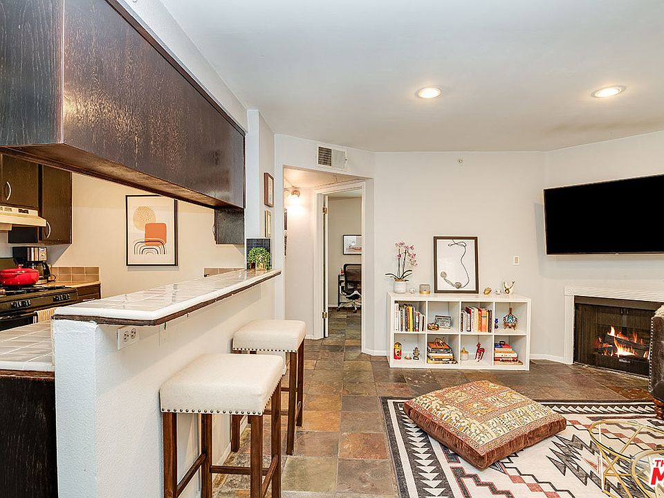 1st image of 1116 E Palmer Ave APT 12
