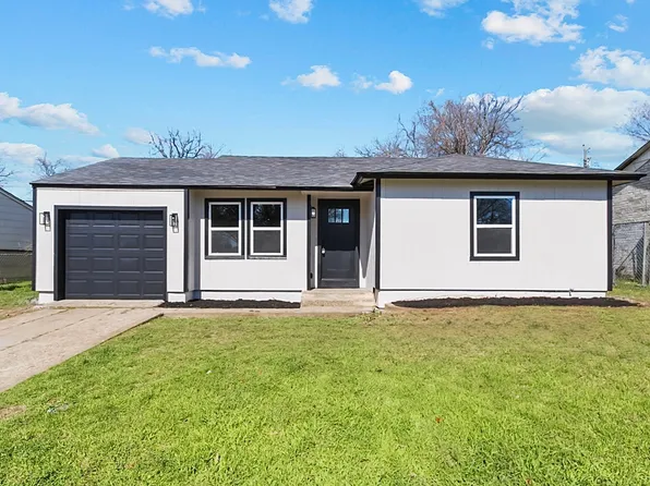 2413 Moresby St, Fort Worth, TX 76105