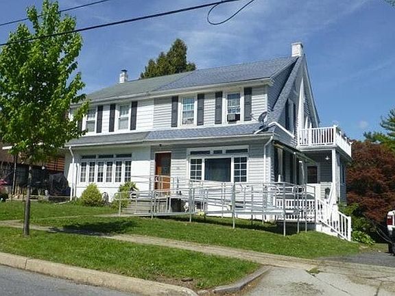 2nd image of 14 Woodland Rd