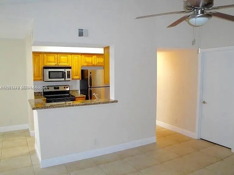 5760 Rock Island Rd #340 — Photo 2