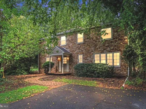 1337 Greenhill Rd, West Chester, PA 19380