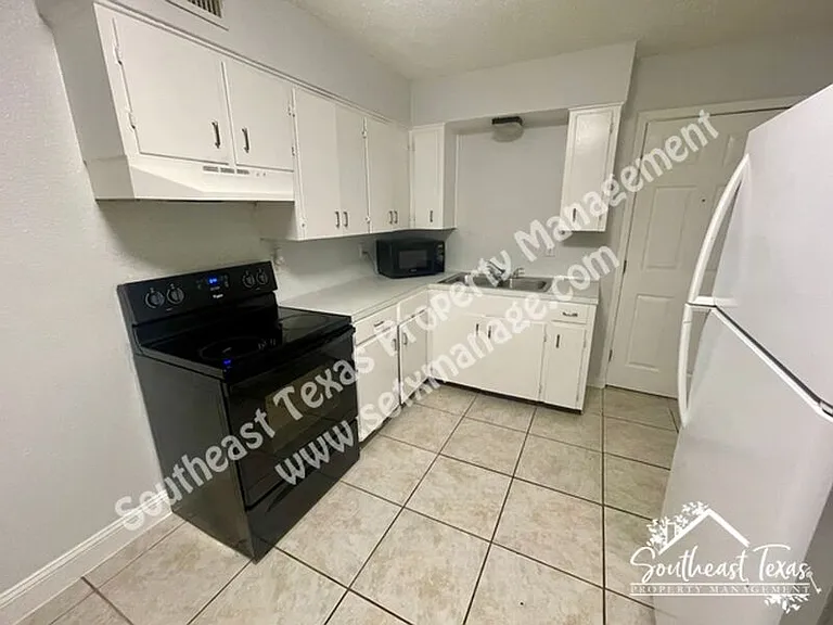 5108 10th St — Photo 5