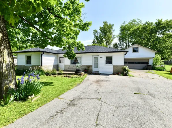 9325 N Friendship Dr, Taylorsville, IN 47280
