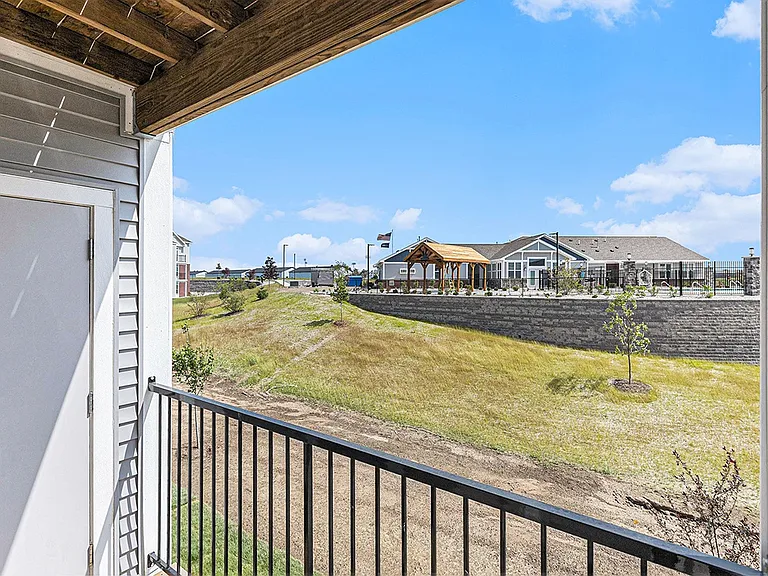 Eagle Ridge Apartment Homes — Photo 26