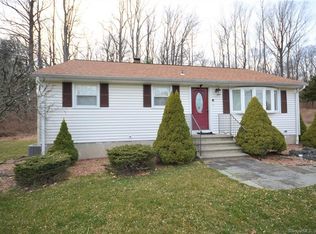 20 Country Ridge Dr, Shelton, CT 06484