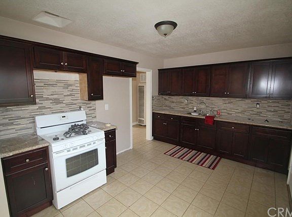 5th image of 2522 Flores St