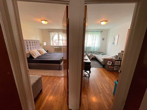 5th image of 24-19 43rd St #3
