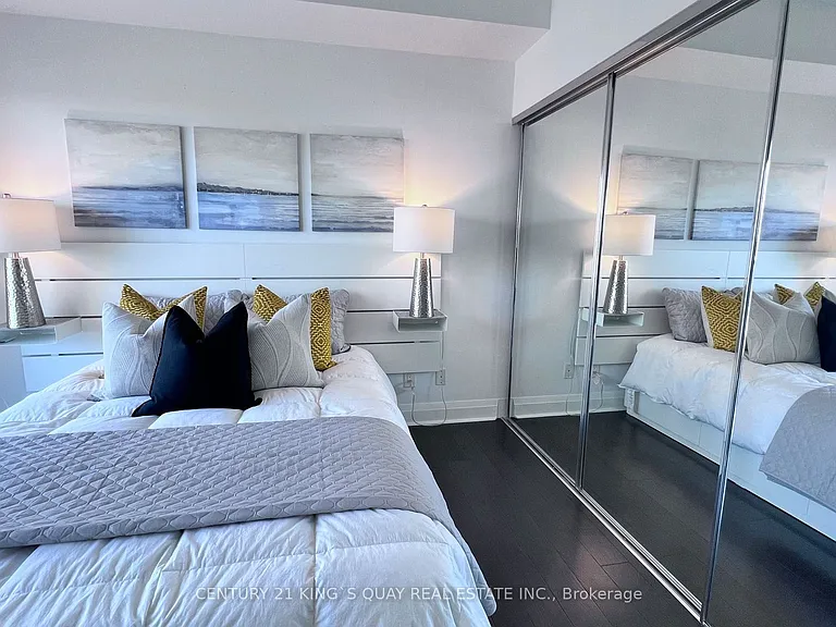 1080 Bay St #2909 — Photo 10