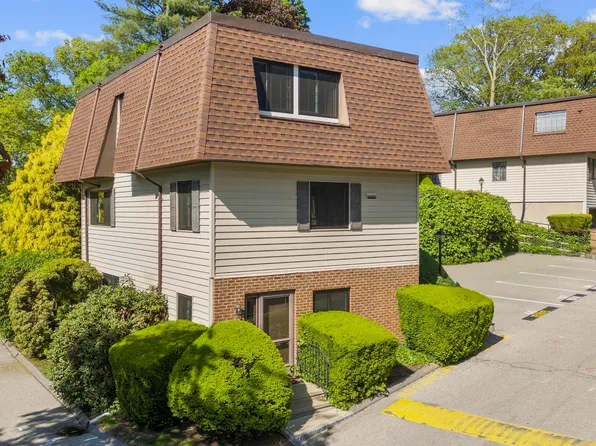 202 Soundview Avenue #59, Stamford, CT 06902