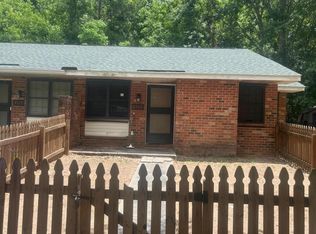 2743 Oak Leaf Dr, North Charleston, SC 29420