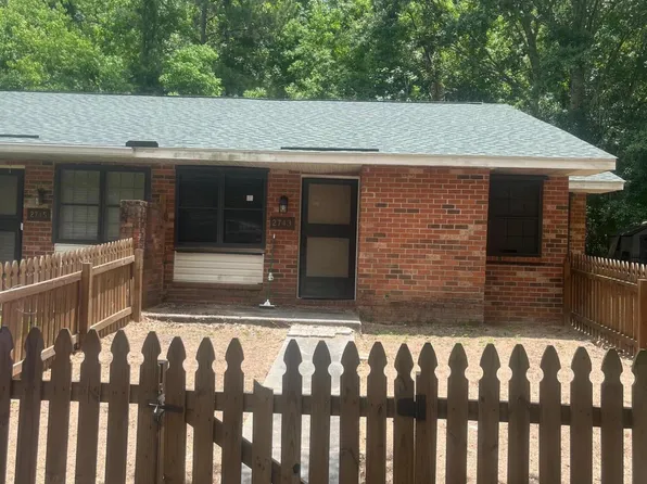 2743 Oak Leaf Dr, North Charleston, SC 29420