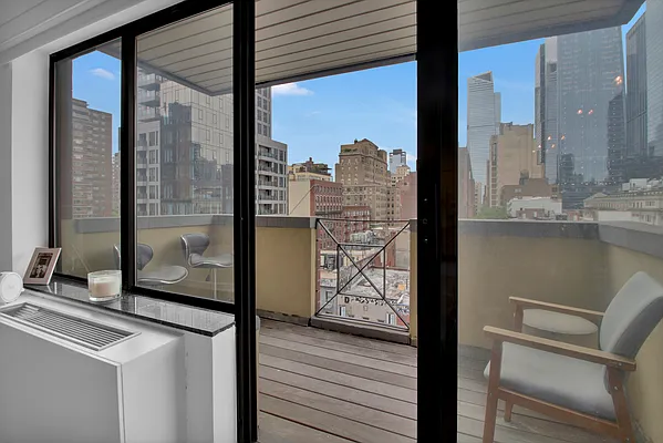 Rented by Compass | media 9