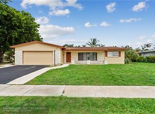 2041 NW 86th Ave, Pembroke Pines, FL 33024