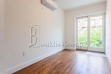 Rented by Bouklis Group