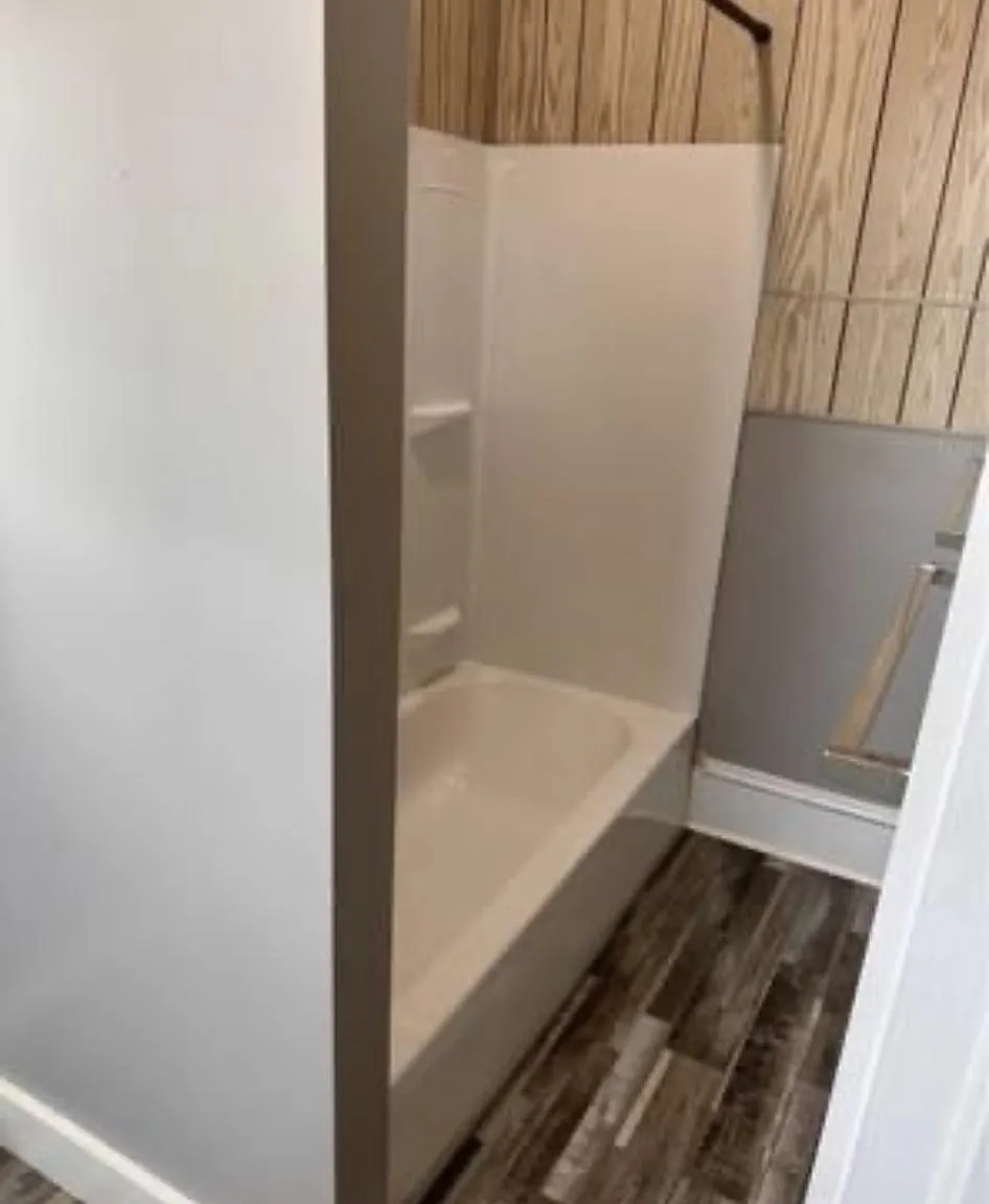 2 bed, 850 sqft, $950 — Photo 3