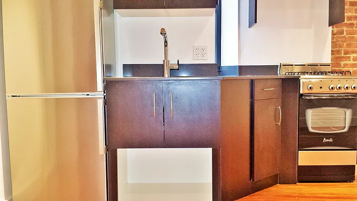 Rented by The Search D&M | media 7