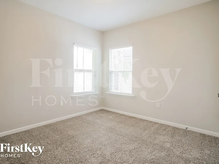 124 Riverwalk Blvd — Photo 13