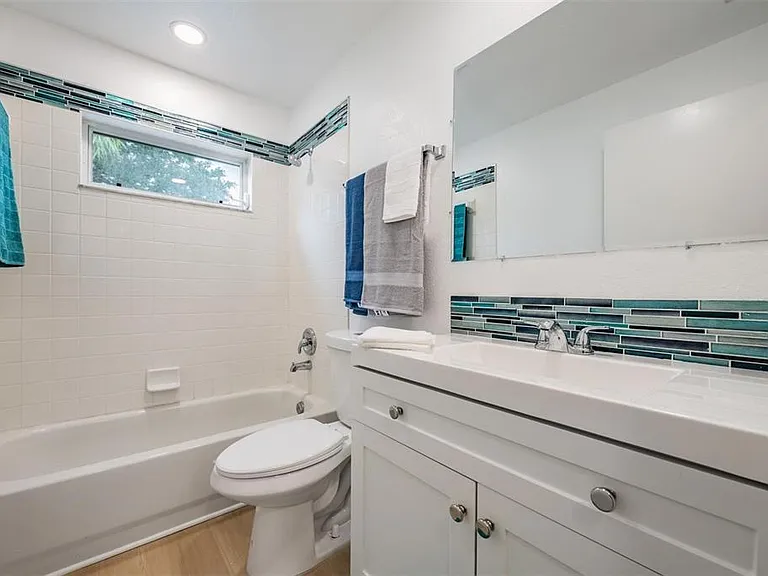 4208 Pine Isle Dr — Photo 26