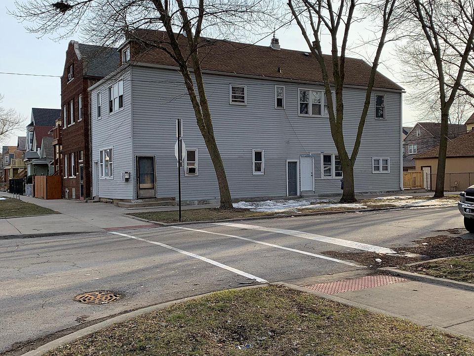 1st image of 8900 S Escanaba Ave #1R