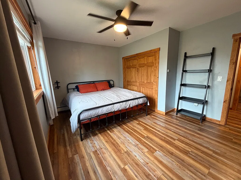 3 bed, 1880 sqft, $4,000 — Photo 4
