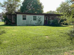 2380 E 405 N, Howe, IN 46746