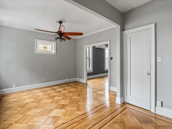 9204 Ridge Boulevard image 16 of 36