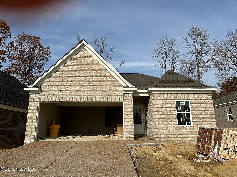 1st image of 396 Flower Garden Dr