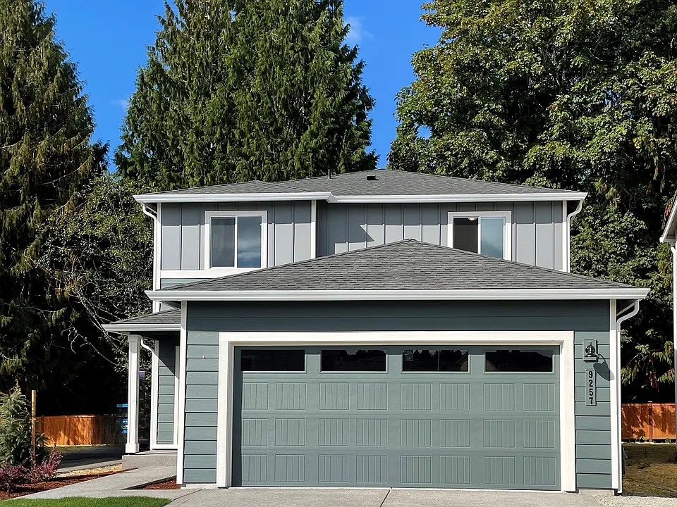 9257 Snowdrop St SE