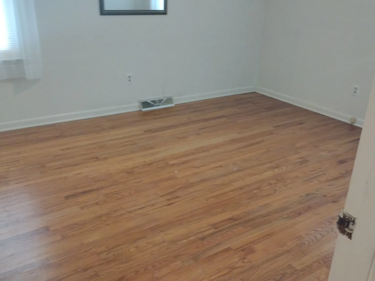 3 bed, 1.5 bath, 1188 sqft, $1,550 — Photo 4