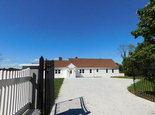 17 Willis Ln, Foxboro, MA 02035