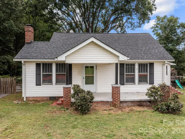 3437 Arvin Dr, Charlotte, NC 28269