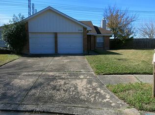 15702 Roxton Ridge Dr, Webster, TX 77598