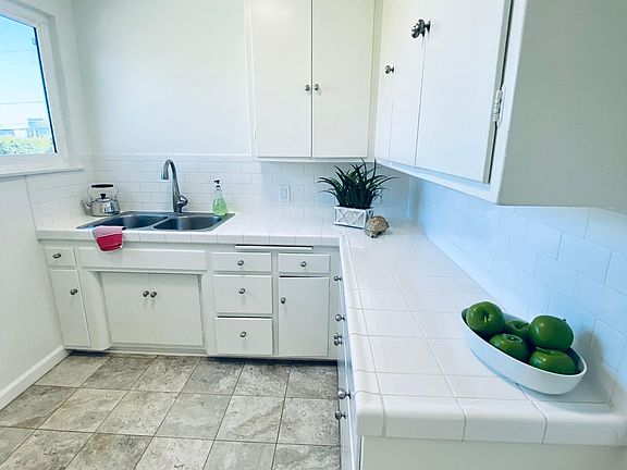 Kitchen with Plenty of countertop space