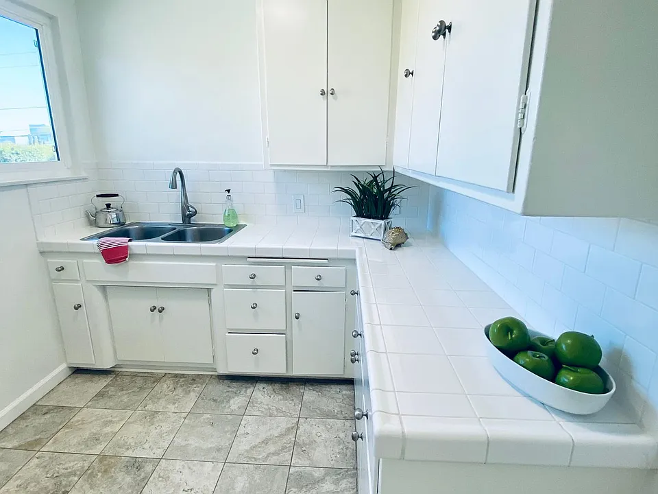 Kitchen with Plenty of countertop space