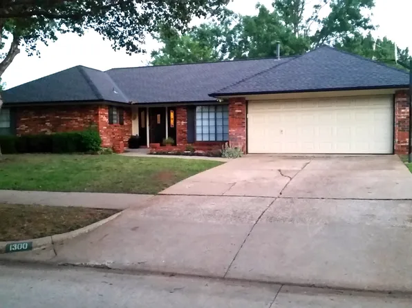 1300 Banner Ave, Edmond, OK 73013