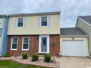 75 Arlington Dr, Macomb, IL 61455