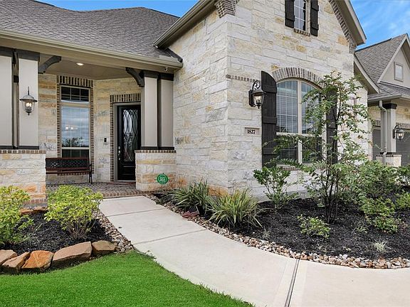 4th image of 1827 Rocky Hills Dr