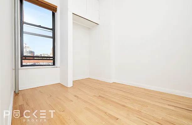 Rented by PocketBroker Inc | media 36
