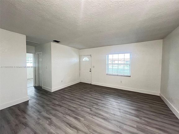 5th image of 19120 NW 36th Ave #19122