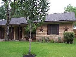 1st image of 11025 Greenwillow Dr