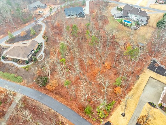 2nd image of 508 16th Cir