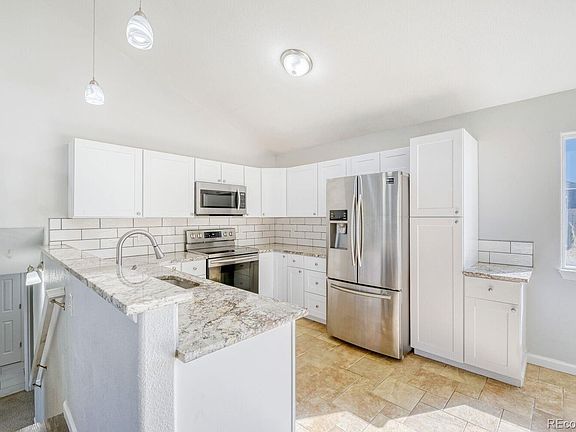 5th image of 754 Mcclure Avenue