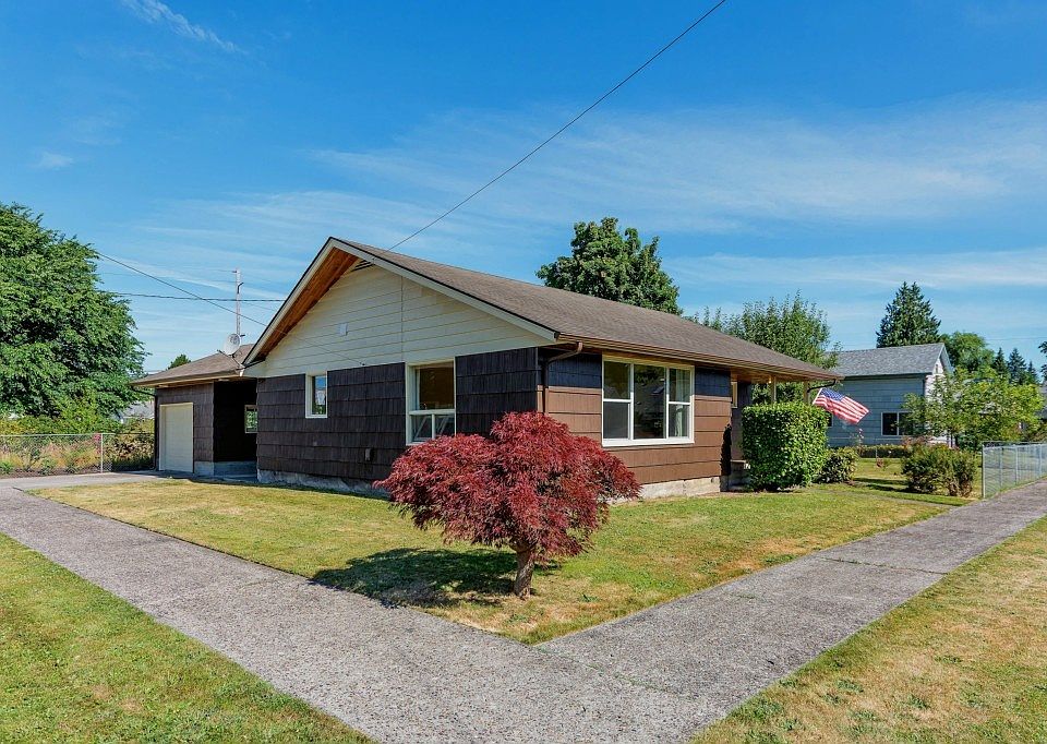 1st image of 801 N 8th Ave