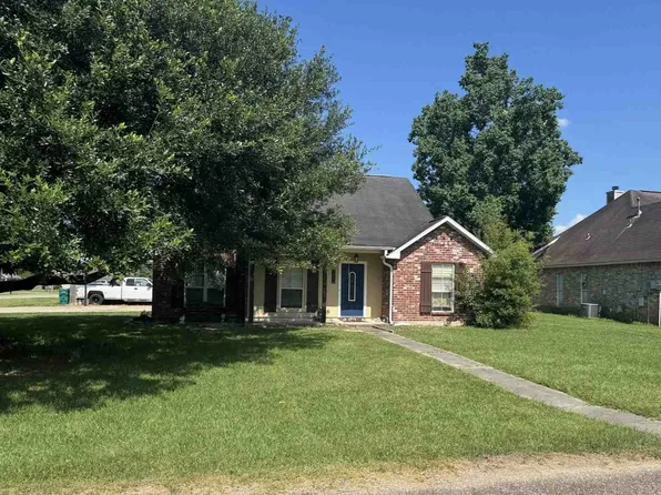 30486 Michelle Dr, Walker, LA 70785