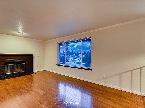 5th image of 1212 S 94th St
