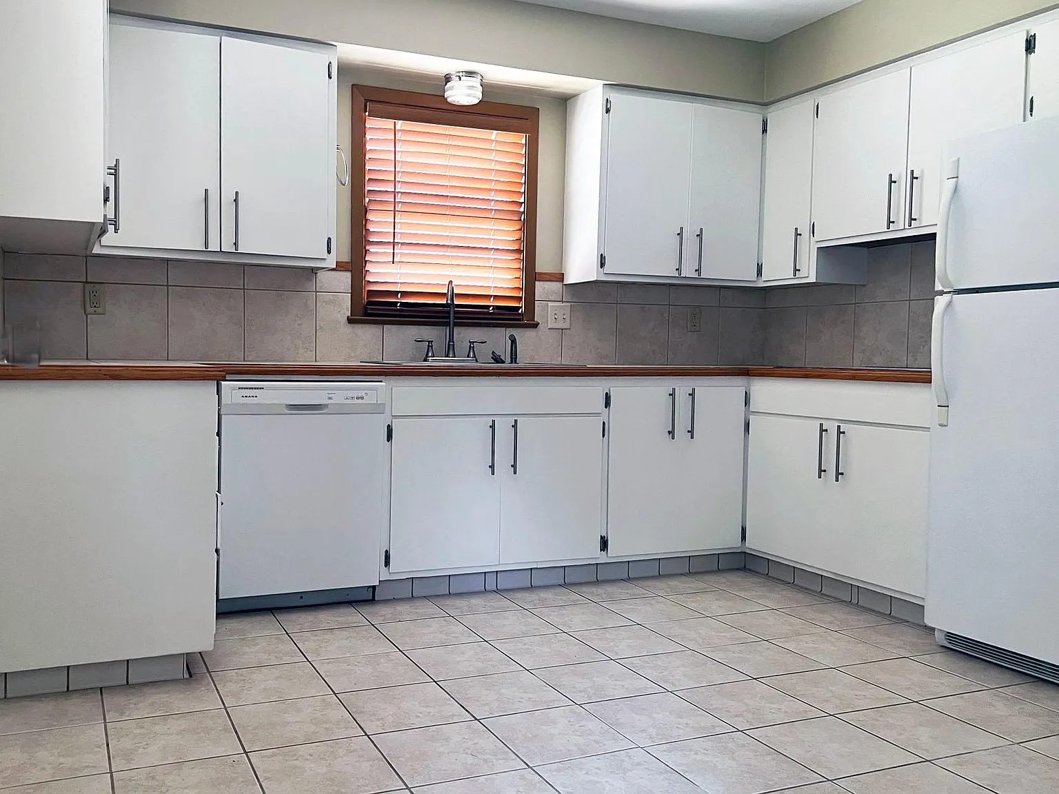 3 bed, 1500 sqft, $1,700 — Photo 4