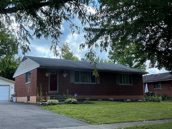 3rd image of 2612 Windlow Dr