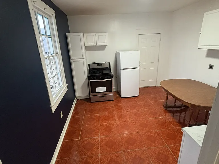 4239 Ulloa St #1 — Photo 17