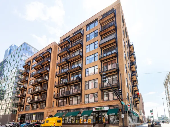 625 W Jackson Blvd APT 402, Chicago, IL 60661